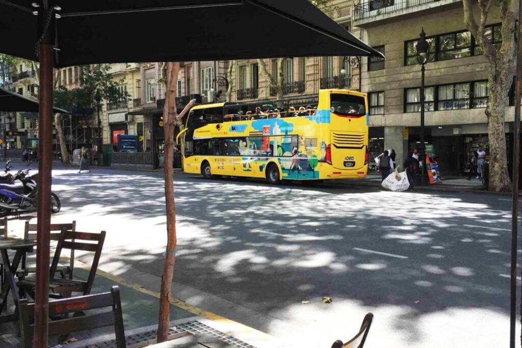 Duplex En Centro Historico Y Turistico Sobre Av. De Mayo 布宜诺斯艾利斯 外观 照片