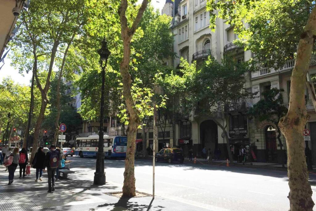 Duplex En Centro Historico Y Turistico Sobre Av. De Mayo 布宜诺斯艾利斯 外观 照片