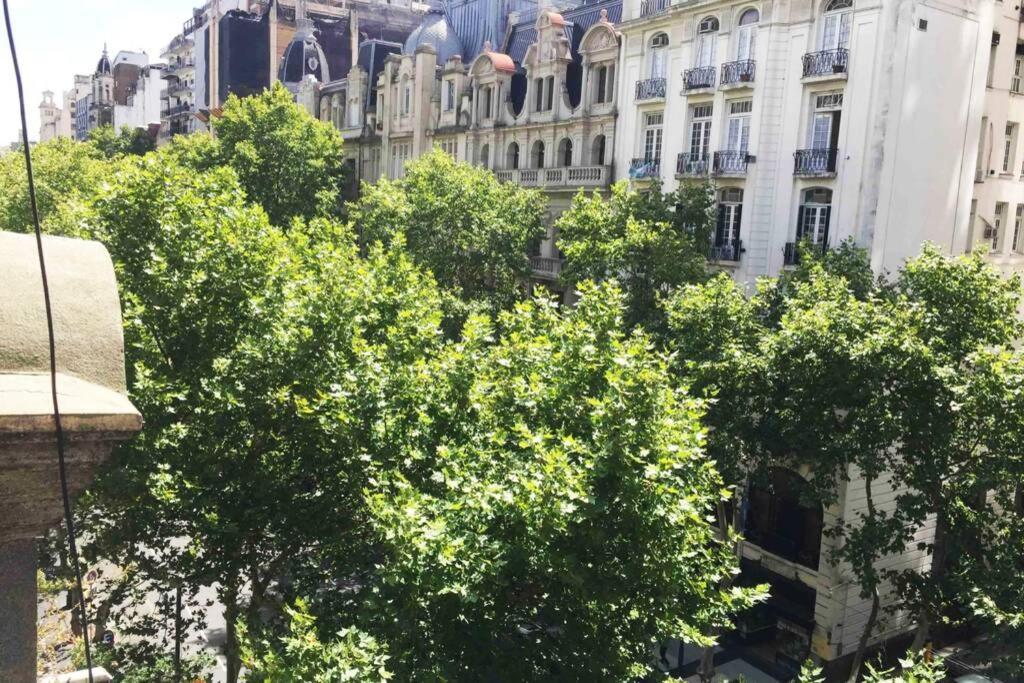 Duplex En Centro Historico Y Turistico Sobre Av. De Mayo 布宜诺斯艾利斯 外观 照片